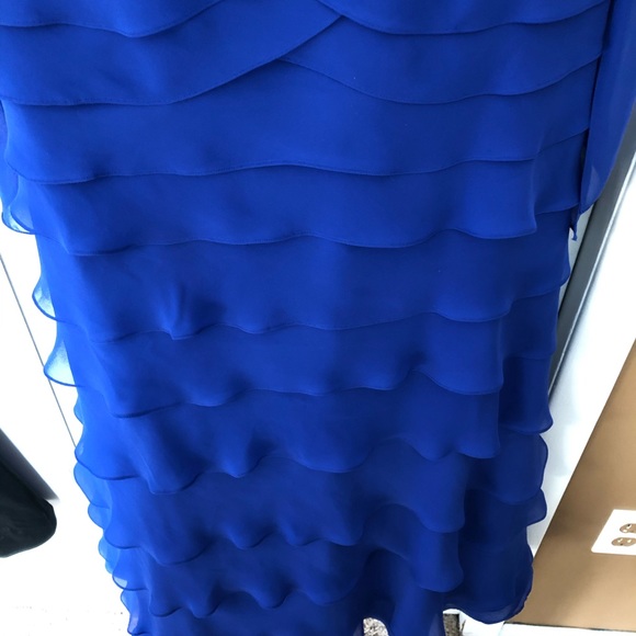 Gorgeous Jovani gown Blue - Picture 2 of 6